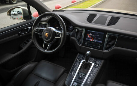 Porsche Macan I рестайлинг, 2018 год, 3 699 000 рублей, 10 фотография