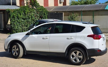 Toyota RAV4, 2015 год, 1 980 000 рублей, 10 фотография