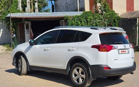 Toyota RAV4, 2015 год, 1 980 000 рублей, 6 фотография