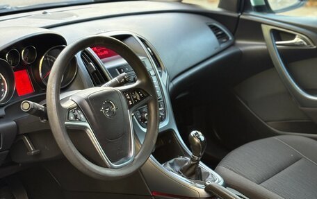 Opel Astra J, 2011 год, 499 000 рублей, 14 фотография