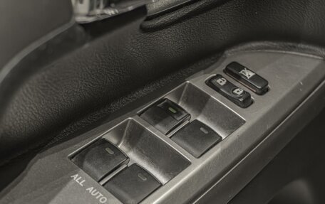 Toyota Land Cruiser 200, 2012 год, 3 350 000 рублей, 18 фотография