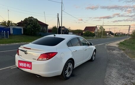 Opel Insignia II рестайлинг, 2011 год, 820 000 рублей, 13 фотография