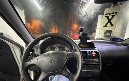 Mitsubishi Carisma I, 2003 год, 200 000 рублей, 14 фотография
