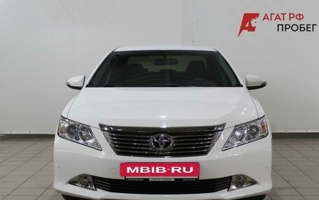 Toyota Camry, 2014 год, 2 100 000 рублей, 2 фотография