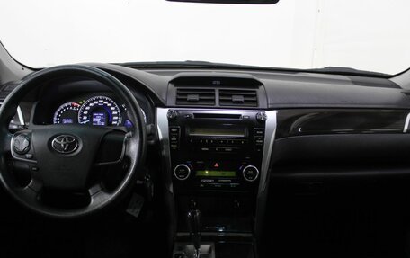 Toyota Camry, 2014 год, 2 100 000 рублей, 18 фотография
