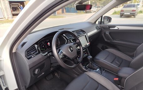 Volkswagen Tiguan II, 2020 год, 2 750 000 рублей, 6 фотография