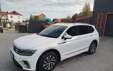 Volkswagen Tiguan II, 2020 год, 2 750 000 рублей, 11 фотография