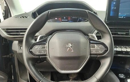 Peugeot 3008 II, 2022 год, 1 982 000 рублей, 9 фотография