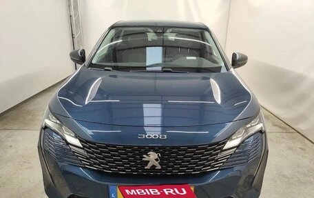 Peugeot 3008 II, 2022 год, 1 982 000 рублей, 3 фотография