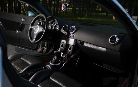Audi TT, 2000 год, 725 000 рублей, 14 фотография
