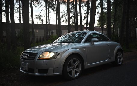 Audi TT, 2000 год, 725 000 рублей, 24 фотография