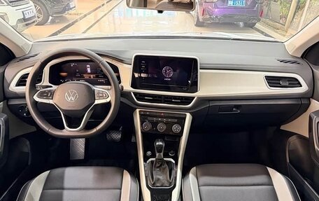 Volkswagen T-Roc I, 2023 год, 1 150 333 рублей, 6 фотография