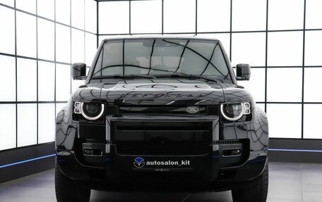 Land Rover Defender II, 2021 год, 8 990 000 рублей, 2 фотография