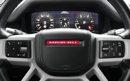 Land Rover Defender II, 2021 год, 8 990 000 рублей, 12 фотография