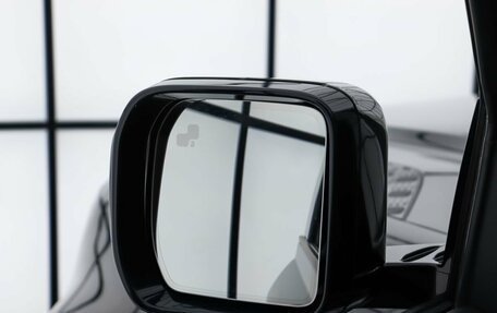 Land Rover Defender II, 2021 год, 8 990 000 рублей, 19 фотография