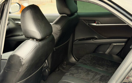 Toyota Camry, 2018 год, 2 390 000 рублей, 5 фотография