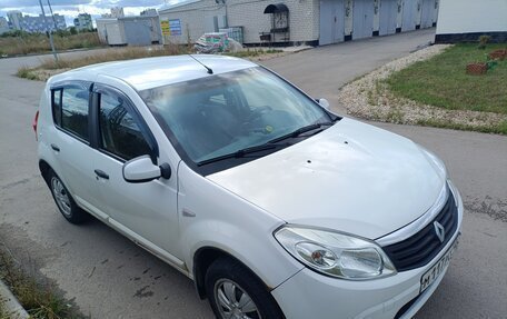 Renault Sandero I, 2011 год, 390 000 рублей, 2 фотография