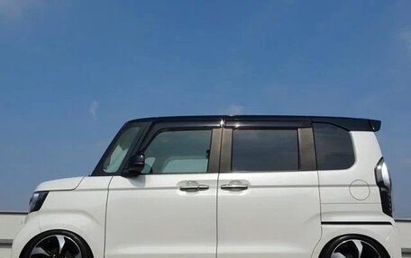 Honda N-BOX II, 2022 год, 998 000 рублей, 3 фотография