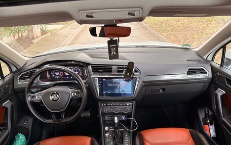 Volkswagen Tiguan II, 2019 год, 3 400 000 рублей, 6 фотография
