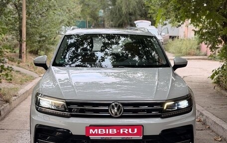 Volkswagen Tiguan II, 2019 год, 3 400 000 рублей, 3 фотография