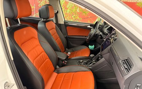 Volkswagen Tiguan II, 2019 год, 3 400 000 рублей, 16 фотография