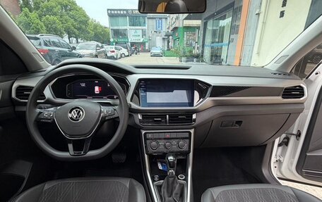 Volkswagen T-Cross I, 2022 год, 1 450 000 рублей, 8 фотография