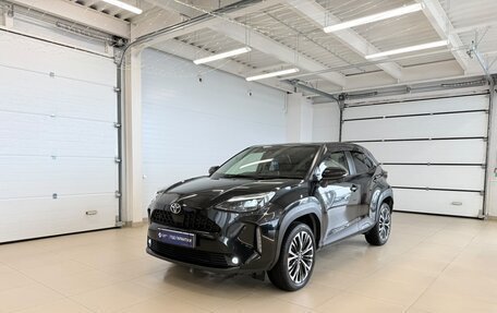 Toyota Yaris Cross, 2022 год, 2 199 900 рублей, 2 фотография