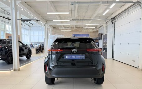 Toyota Yaris Cross, 2022 год, 2 199 900 рублей, 5 фотография