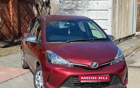 Toyota Vitz, 2015 год, 939 000 рублей, 2 фотография