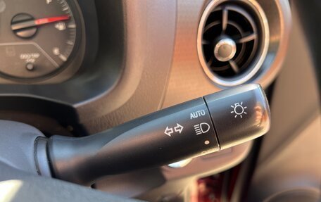 Toyota Vitz, 2015 год, 939 000 рублей, 35 фотография