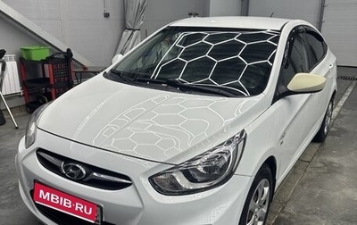 Hyundai Solaris II рестайлинг, 2013 год, 800 000 рублей, 1 фотография