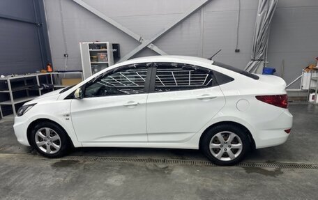 Hyundai Solaris II рестайлинг, 2013 год, 800 000 рублей, 10 фотография