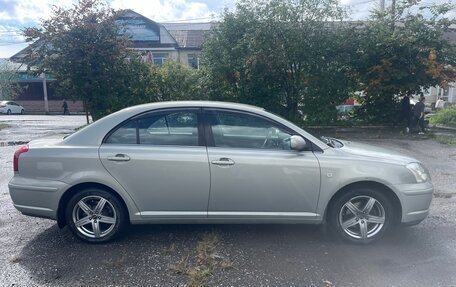 Toyota Avensis III рестайлинг, 2004 год, 700 000 рублей, 6 фотография