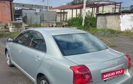 Toyota Avensis III рестайлинг, 2004 год, 700 000 рублей, 7 фотография