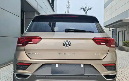 Volkswagen T-Roc I, 2021 год, 1 290 222 рублей, 5 фотография