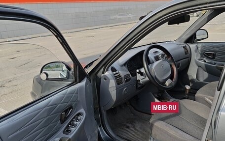 Hyundai Accent II, 2005 год, 350 000 рублей, 10 фотография