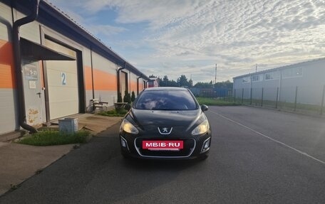 Peugeot 308 II, 2012 год, 498 000 рублей, 2 фотография