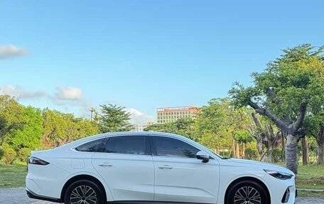Geely Emgrand, 2026 год, 1 190 000 рублей, 10 фотография
