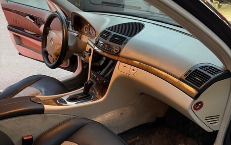 Mercedes-Benz E-Класс, 2003 год, 700 000 рублей, 8 фотография