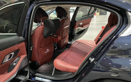 BMW 3 серия, 2023 год, 2 730 000 рублей, 15 фотография