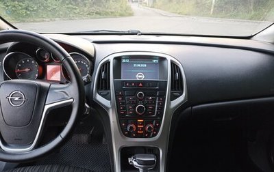 Opel Astra J, 2011 год, 620 000 рублей, 1 фотография