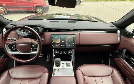 Land Rover Range Rover IV рестайлинг, 2022 год, 17 500 000 рублей, 11 фотография
