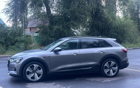 Audi e-tron I, 2019 год, 4 600 000 рублей, 2 фотография
