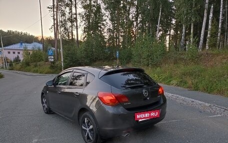 Opel Astra J, 2011 год, 620 000 рублей, 8 фотография