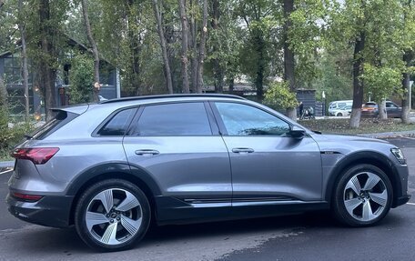 Audi e-tron I, 2019 год, 4 600 000 рублей, 7 фотография