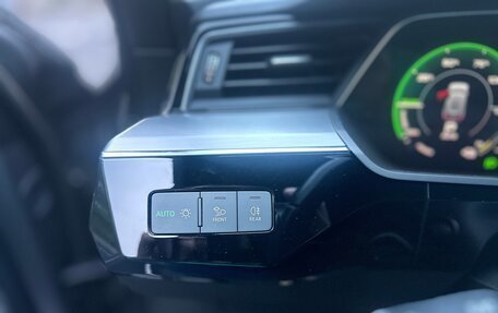 Audi e-tron I, 2019 год, 4 600 000 рублей, 16 фотография