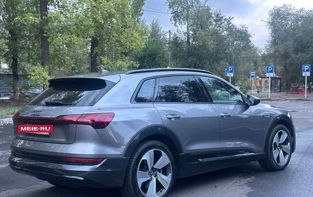 Audi e-tron I, 2019 год, 4 600 000 рублей, 6 фотография