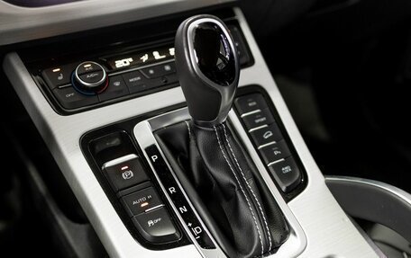Geely Atlas I, 2020 год, 2 050 000 рублей, 24 фотография