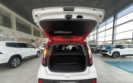 KIA Soul II рестайлинг, 2019 год, 1 595 000 рублей, 10 фотография