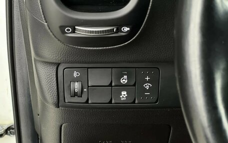 KIA Soul II рестайлинг, 2019 год, 1 595 000 рублей, 24 фотография